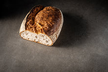 Lade das Bild in den Galerie-Viewer, Gomaringer