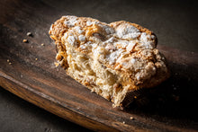 Lade das Bild in den Galerie-Viewer, Colomba
